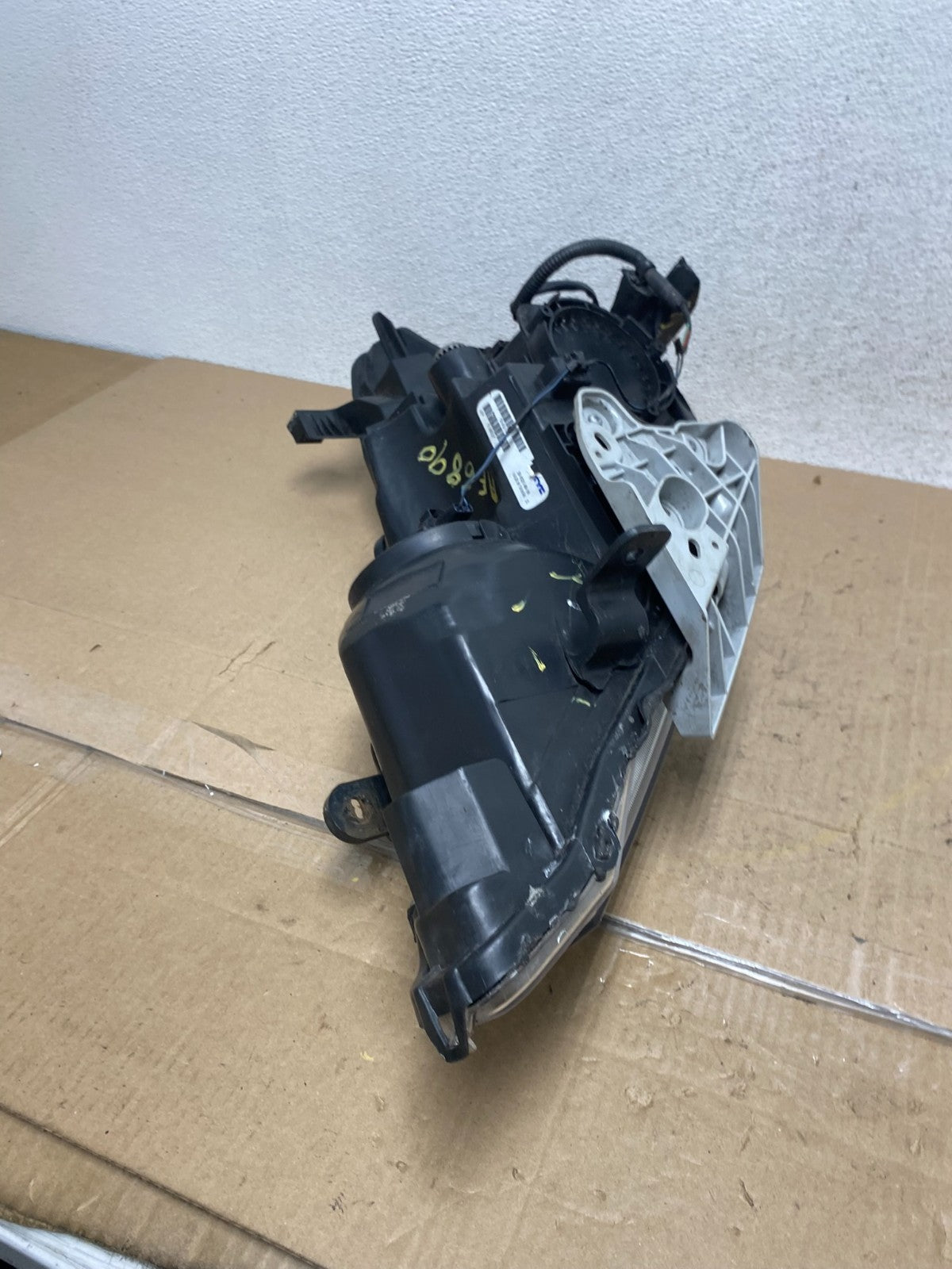 2013 2014 2015 Nissan Altima Right Passenger RH Halogen Headlight TYC AE6890 DW8