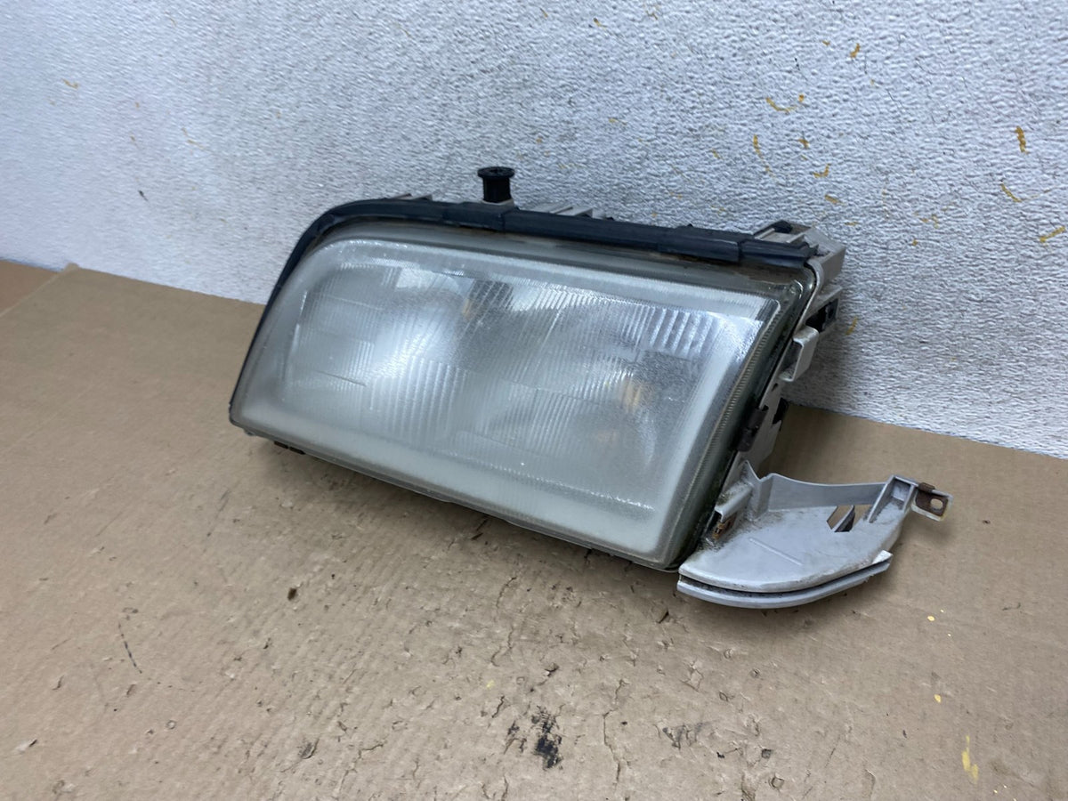 1997 - 2000 Mercedes C C230 W202 Front Left Driver LH Headlight AI2452 DW1