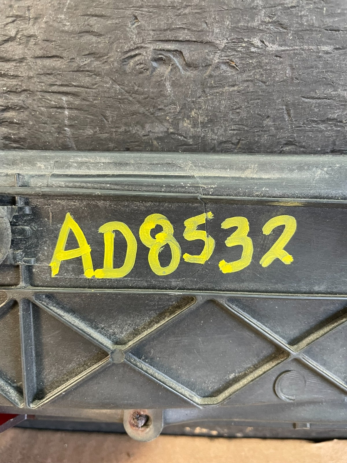 1995 to 1996 Subaru Legacy Wagon Trunk Mounted Center Tail Light Panel AD8532 DG7