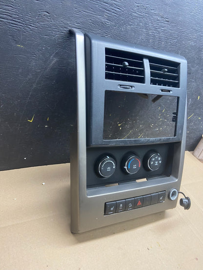 2008 to 2012 Jeep Liberty Dash Climate Temperature Control Radio Bezel t9107 DG2