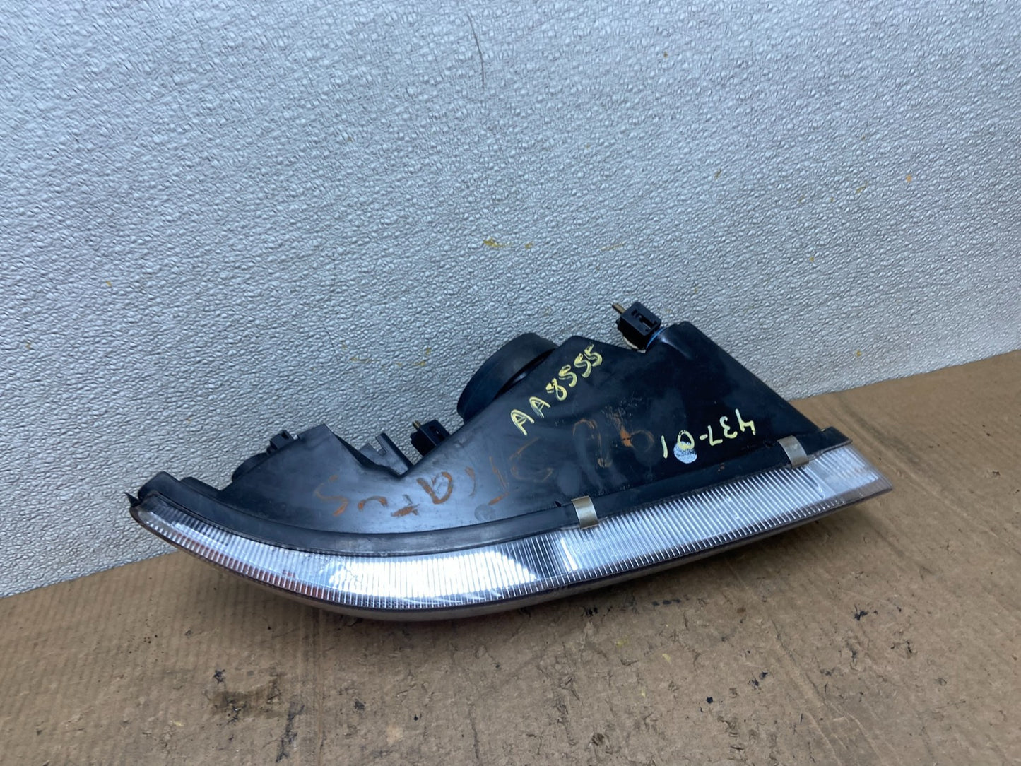1995 to 2000 Dodge Stratus Left Driver LH Halogen Headlight AA8555 DW7