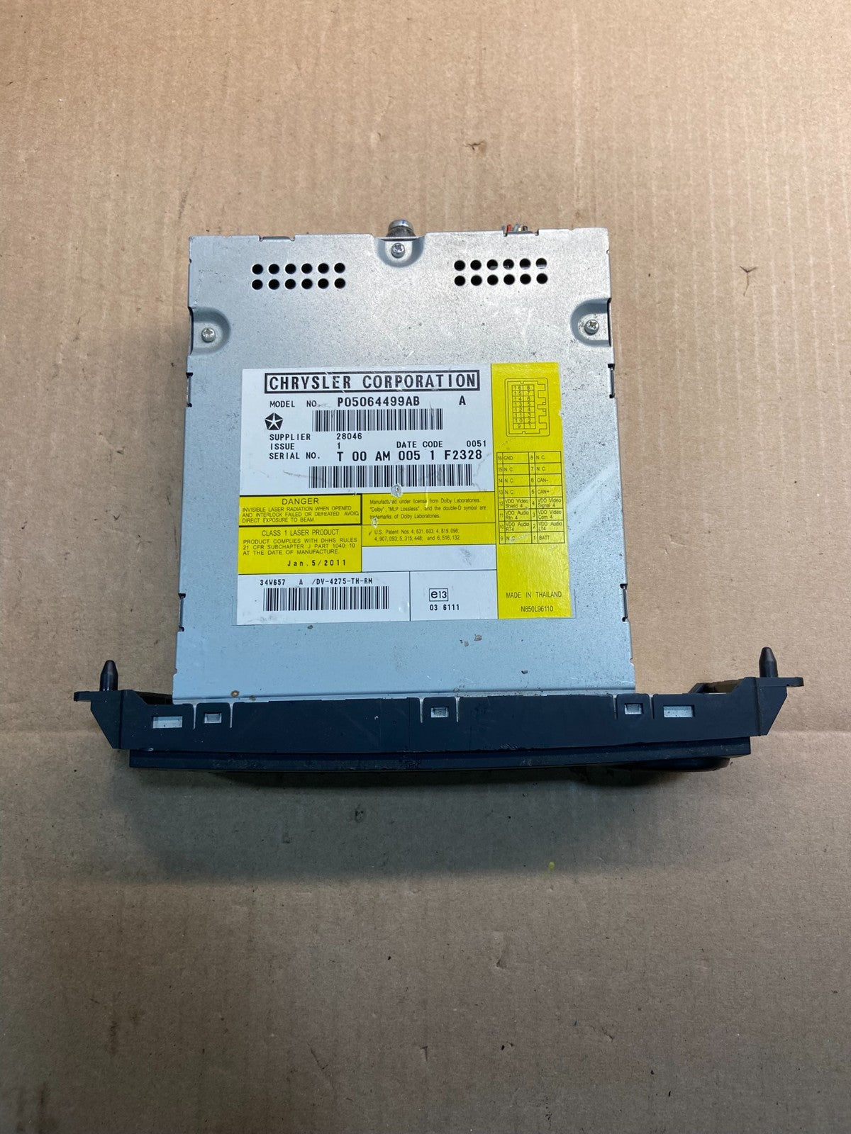 2009 2010 2011 Volkswagen Routan Video DVD Player Z0537 DG3