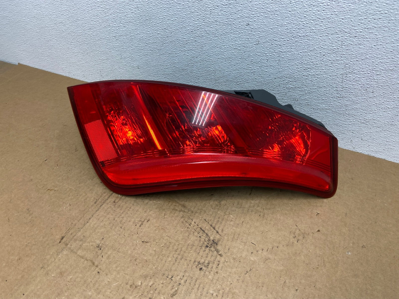 2003 2004 2005 Nissan Murano Right Passenger Rh Side Tail Light AC3032 LK1