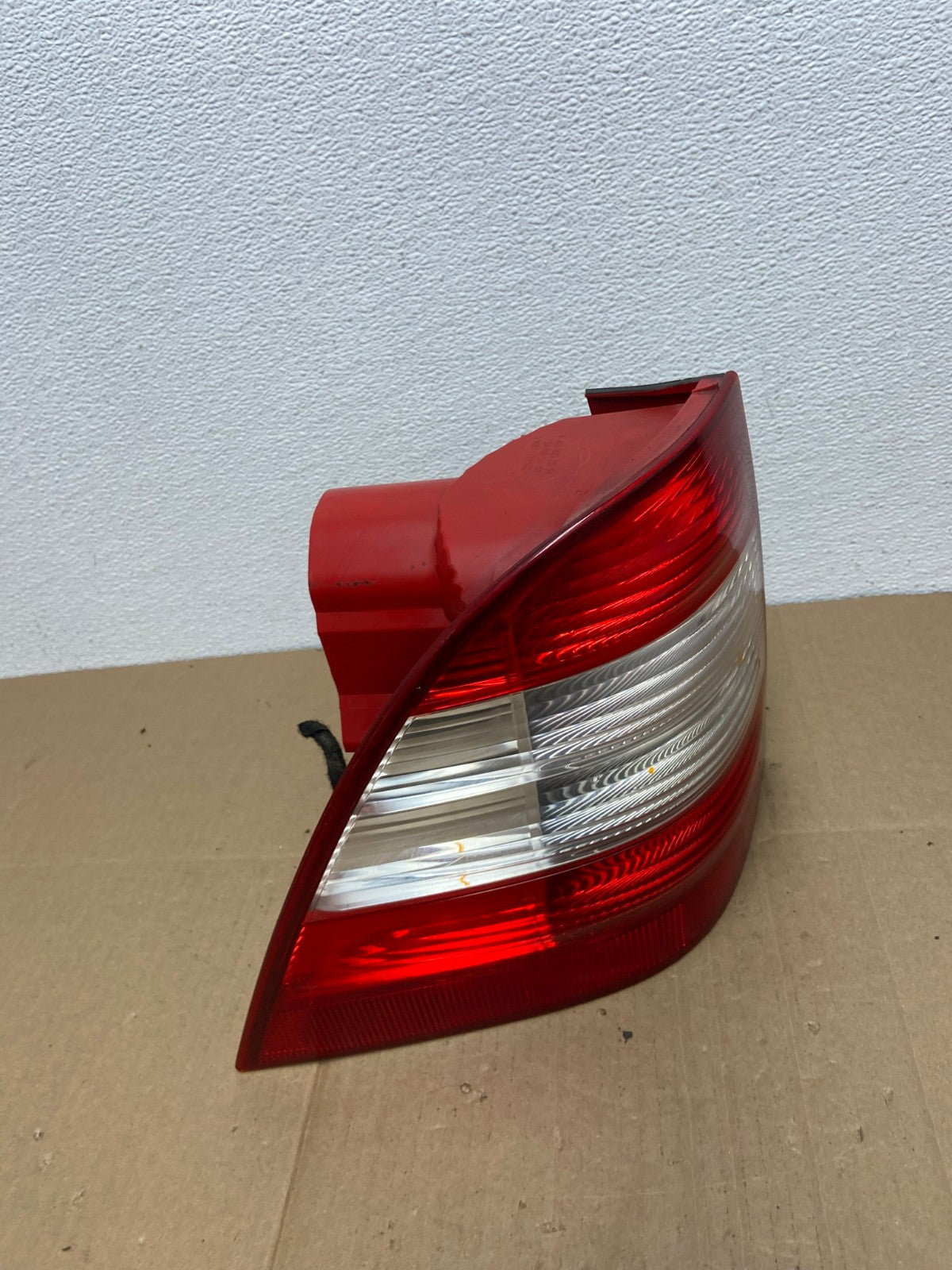 2002-2005 Mercedes ML350 ML-Class Left Driver Lh Side Tail Light OEM AB8065 LK2