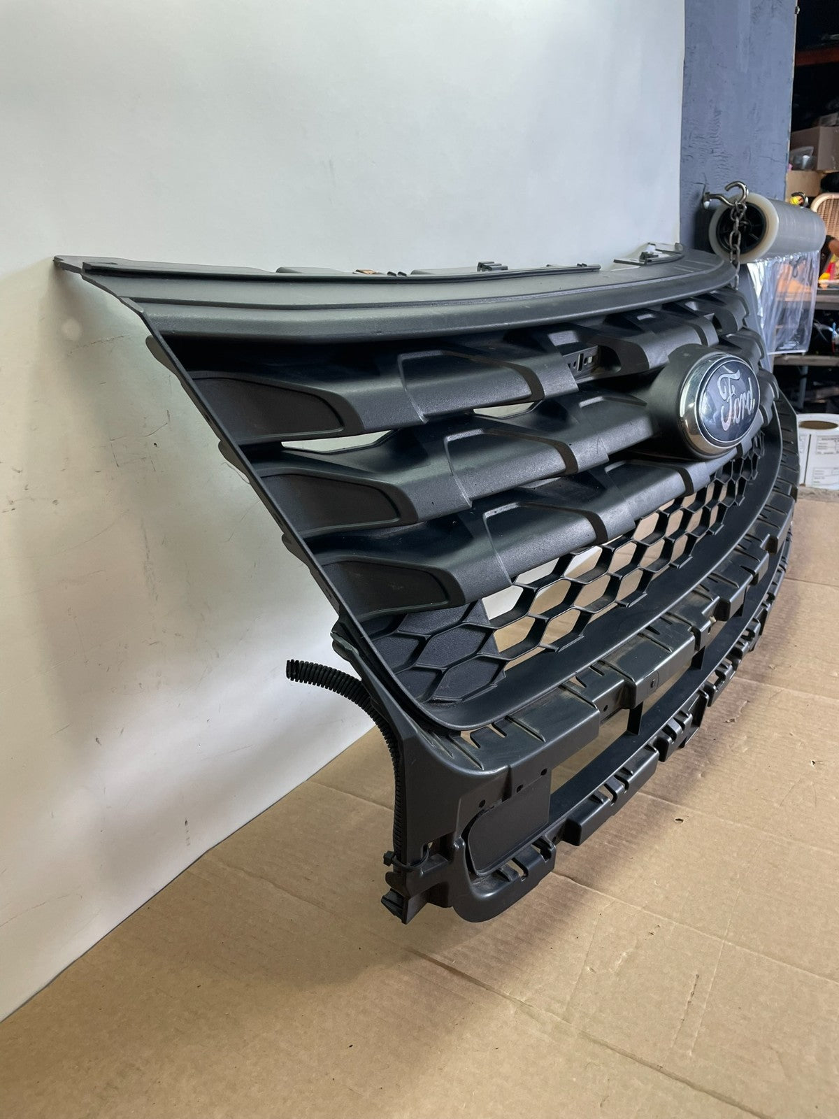 2016 2017 2018 Ford Explorer Upper Front Grill Grille AH0060 DG2