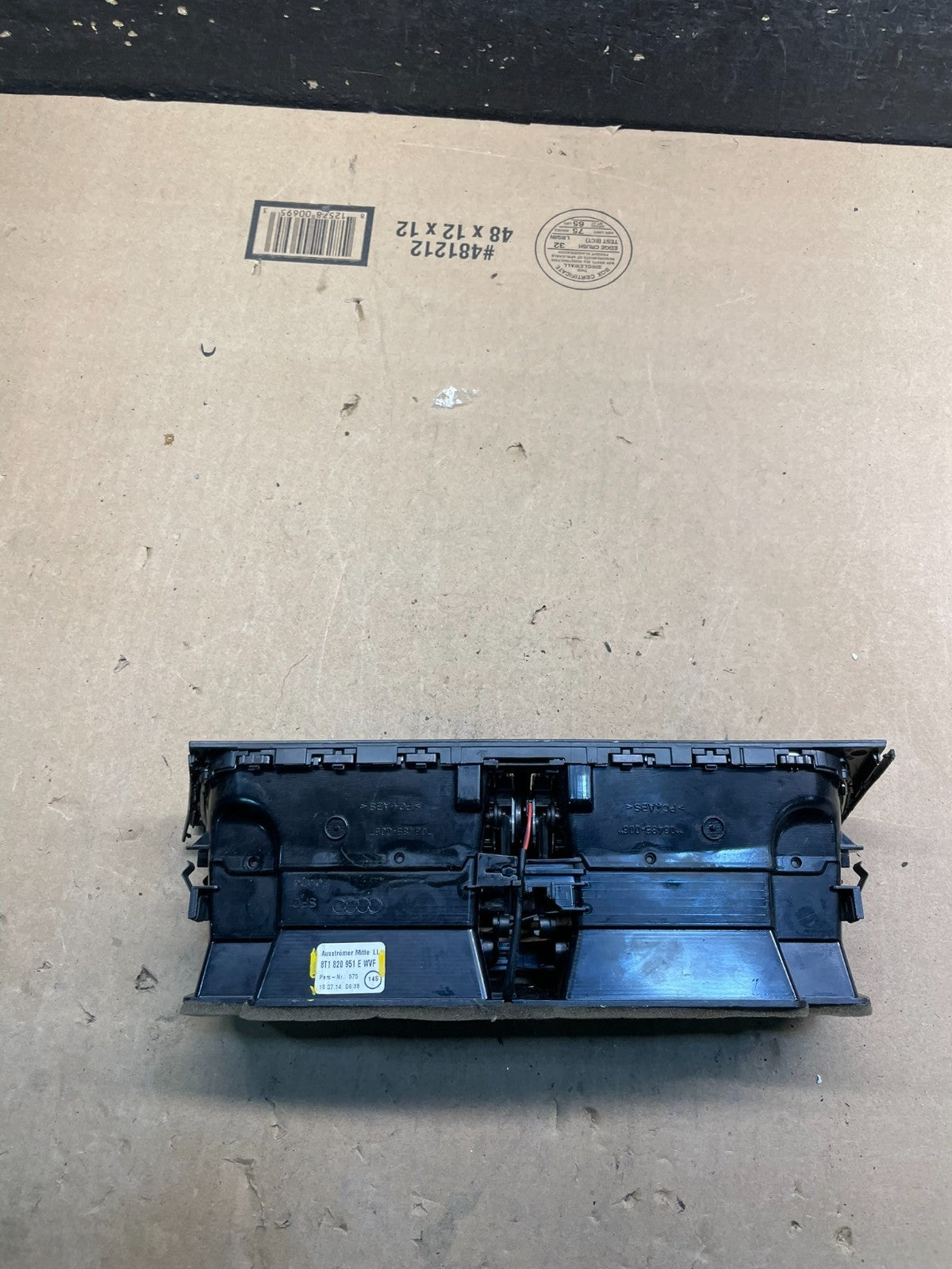 2012 to 2017 Audi A6 A7 Left Driver Dashboard Air Vent OEM W4166 DG5