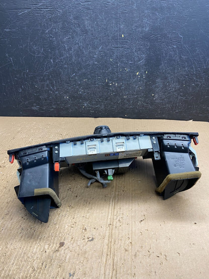 2009 to 2010 Acura TSX AM/FM CD Player Radio Audio System Air Vent af1702 DG4