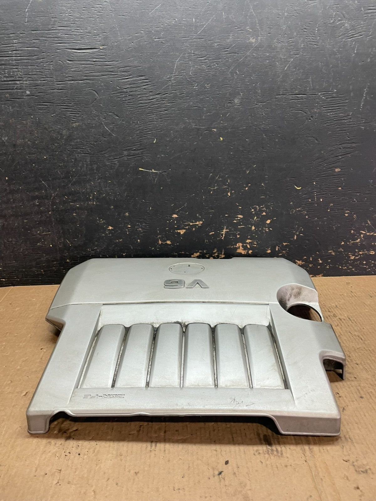 2008 to 2010 Toyota Highlander Top Engine Cover Lid OEM  z6045 DG4