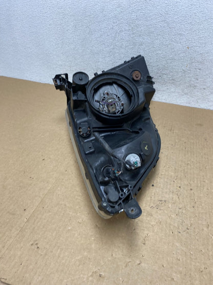 2004-2005 Toyota Prius Right Passenger RH Halogen Headlight AF9784 DW8