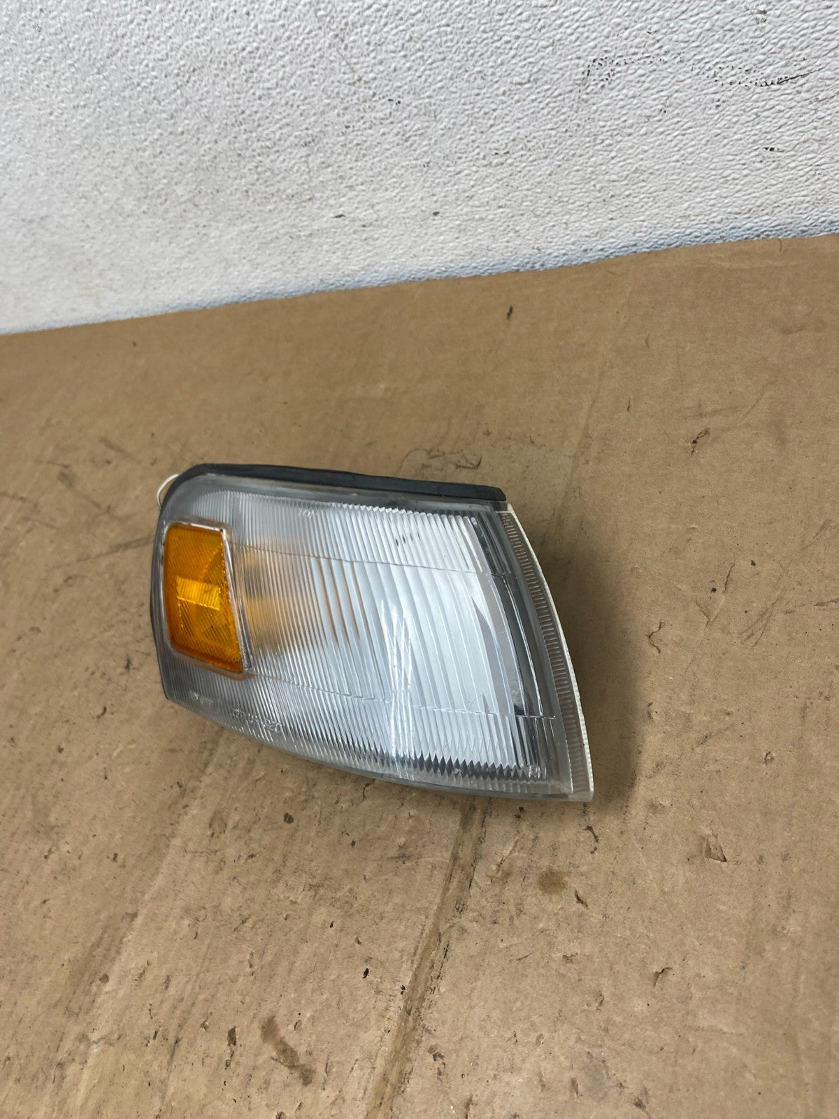 1993 to 1997 Toyota Corolla Right Passenger Corner Marker Turn Signal AD1229 DW1