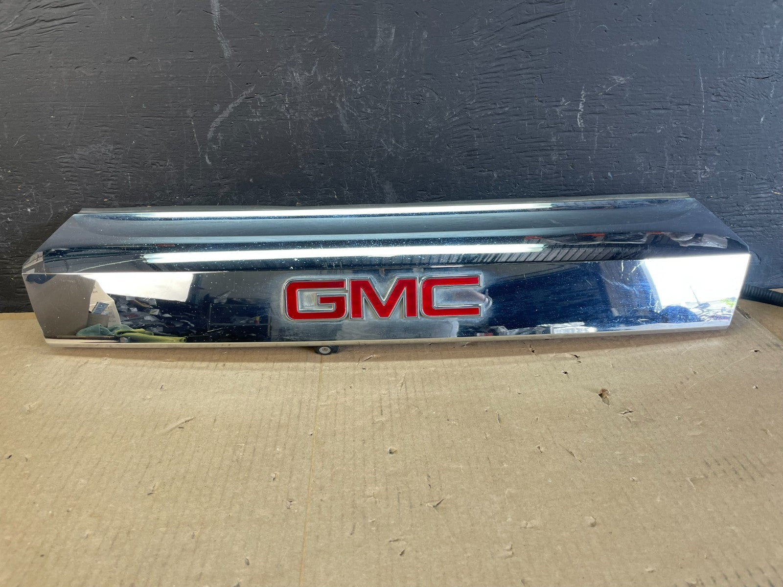 2010-2015 Gmc Terrain LiftGate Handle Trim Back Up Camera Chrome Panel AC1874 DG0