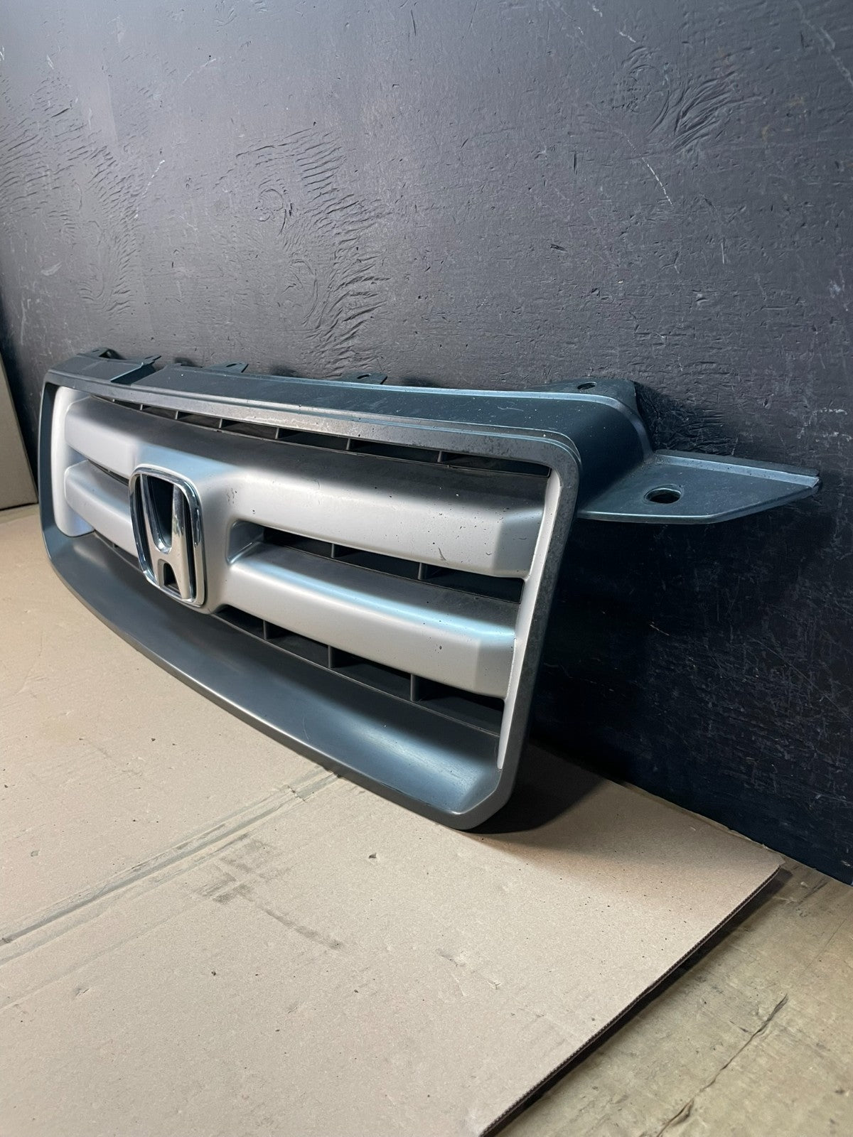 2006 to 2008 Honda Pilot Front Upper Grill Grille AD8397 DG1