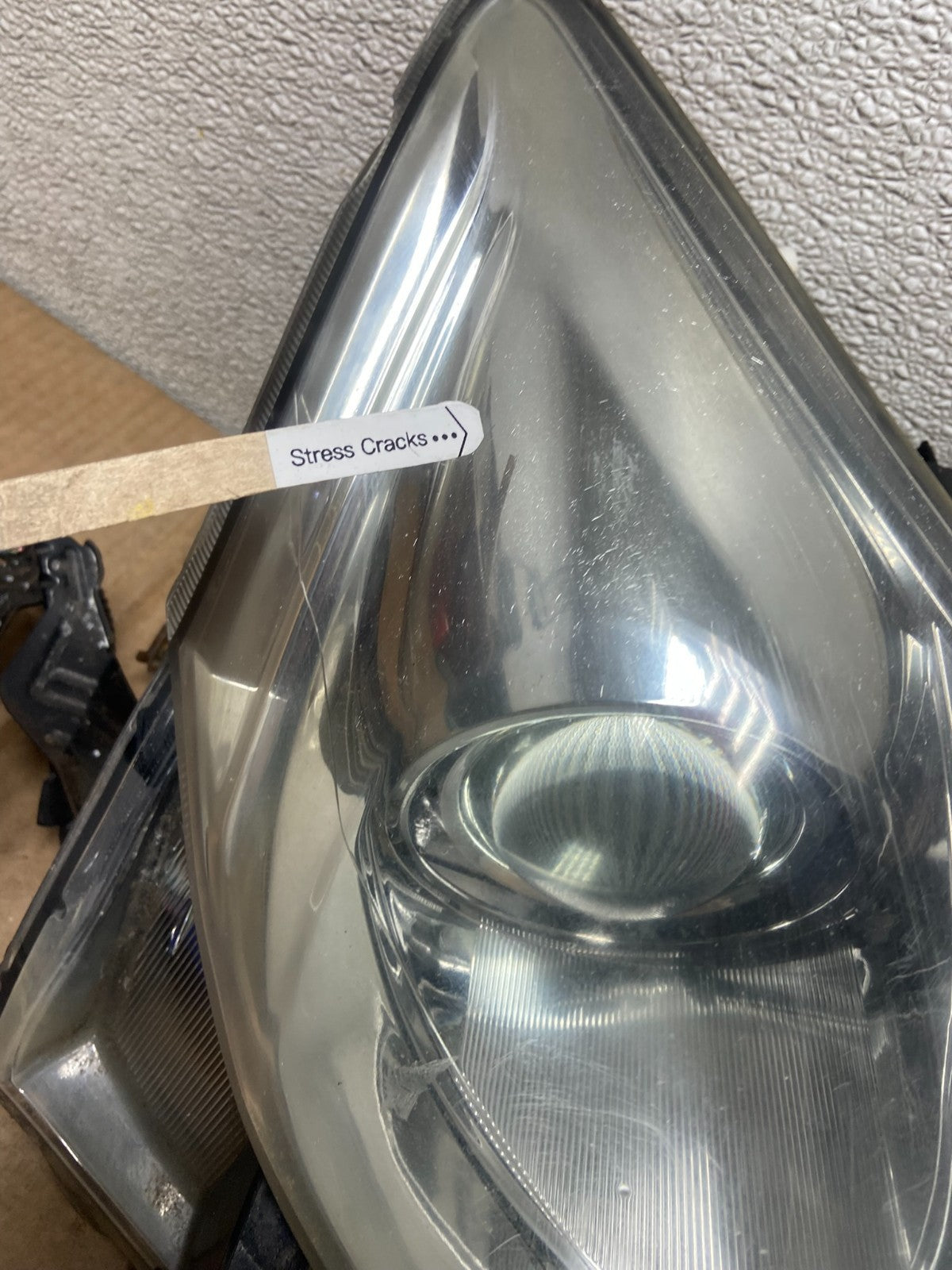 2006 - 2010 Lexus IS250 Right Passenger RH Side Xenon Headlight OEM AA6204  DG4