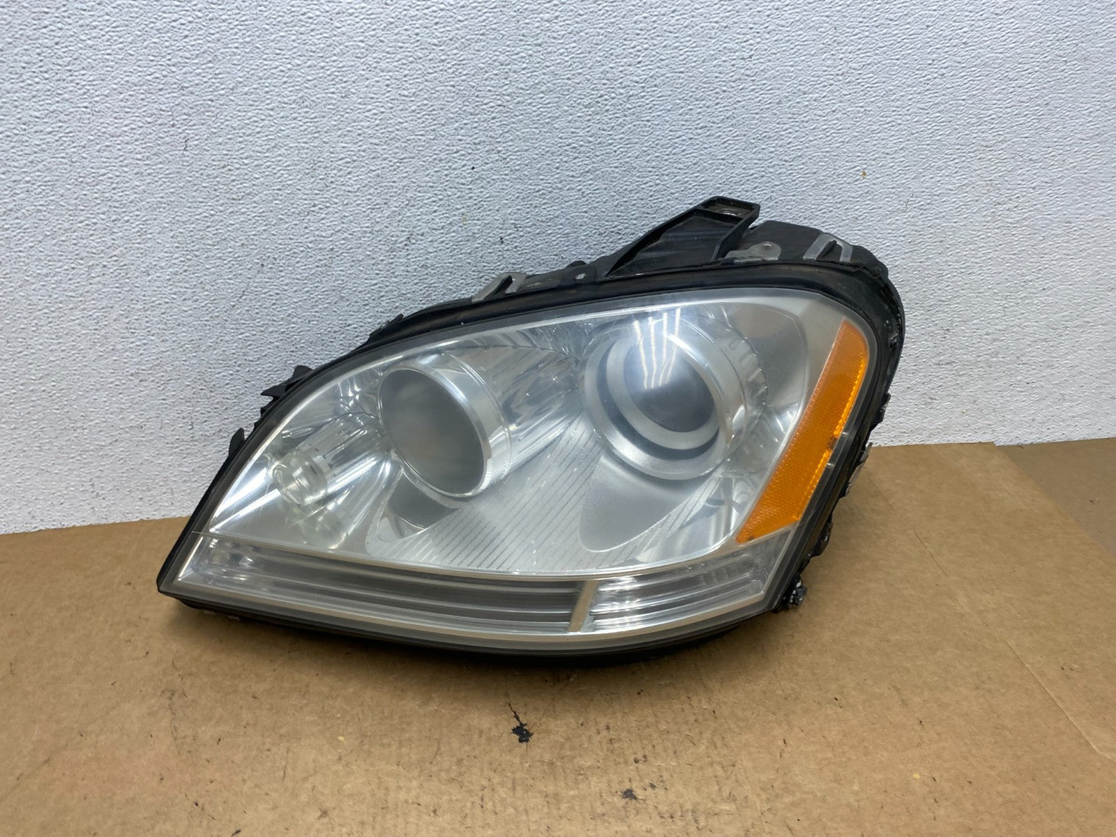 Halogen 2006-2009 Mercedes-Benz ML-Class Headlight Left Driver LH AE4829 DW0