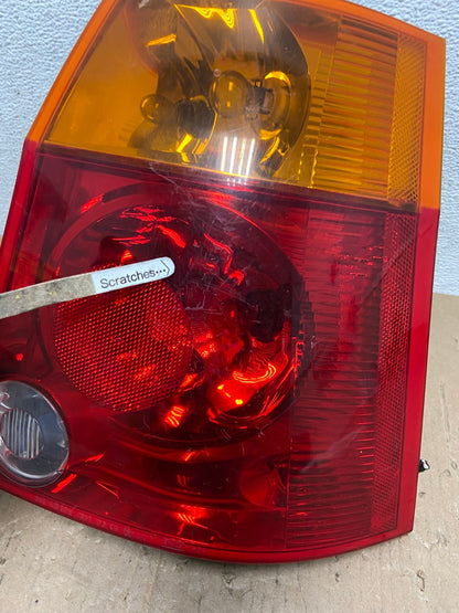 2004 to 2006 Chrysler Pacifica Right Passenger Rh Side Tail Light AD8051 LK3