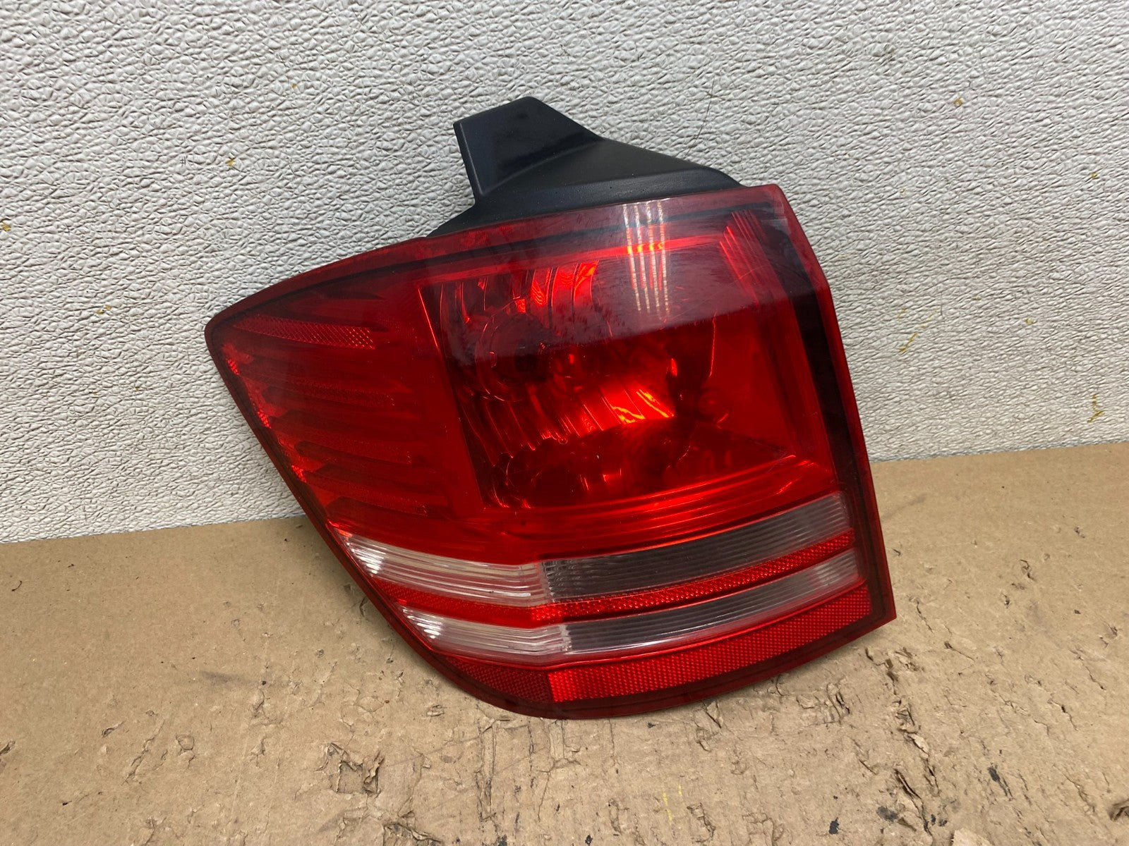 2009 2010 2011 Dodge Journey Left Driver Lh Tail Light Oem S0126 DW0