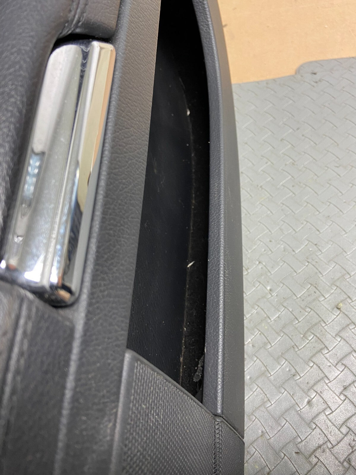 2010-2013 Mercedes W221 S550 S400 Front Right Passenger Door Panel C0997 DG3