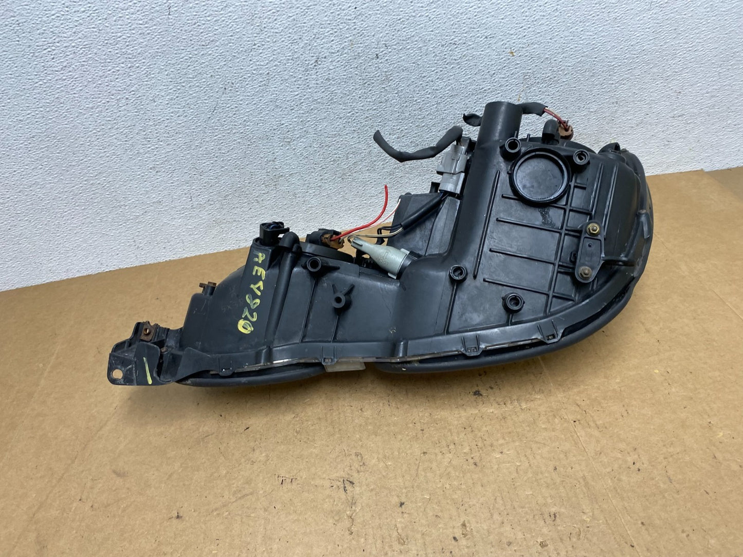 2001 to 2005 Lexus GS430 Gs300 Right Passenger Headlight Halogen AE4820 DW7