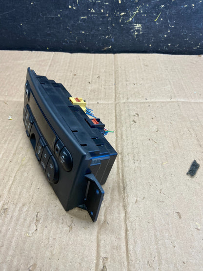 2004 - 2006 Chrysler Pacifica Heater AC Climate Temperature Control AA7889  DG3
