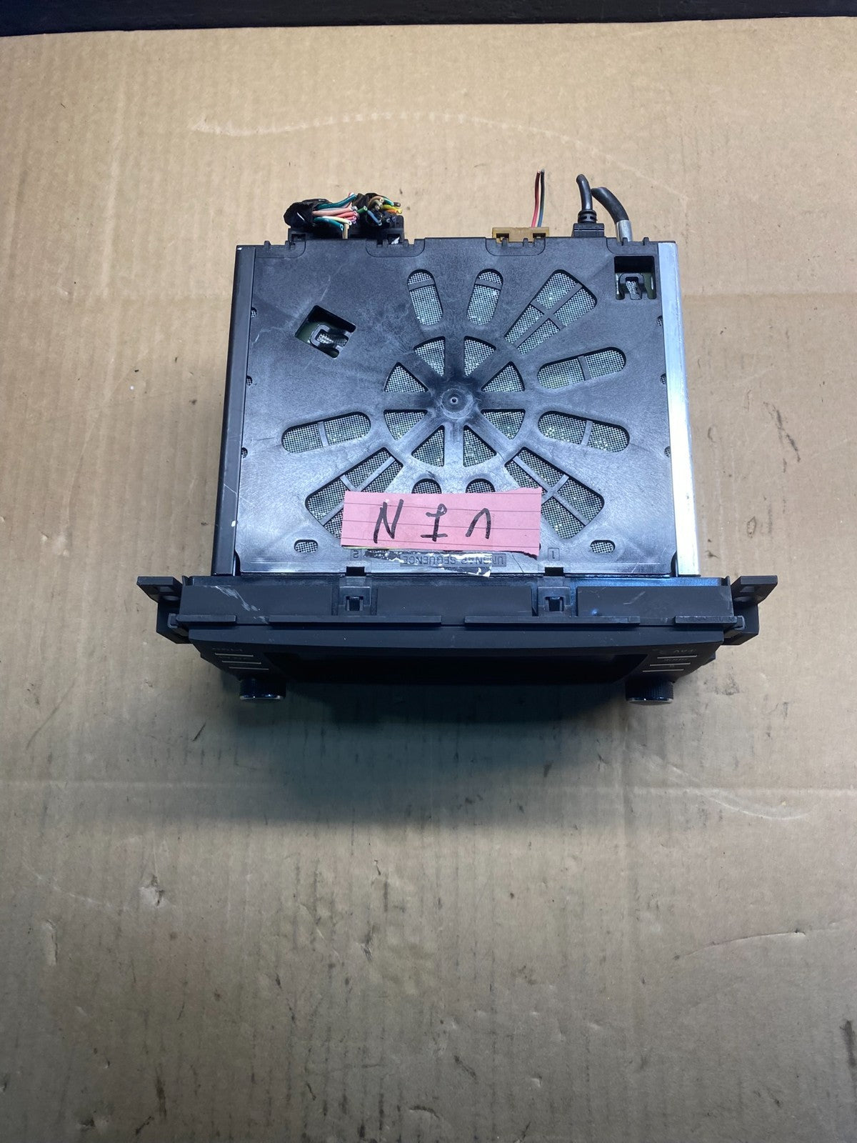 2013 2014 GMC Acadia Radio Display Screen AM/FM AUX OEM AB7450 DG4