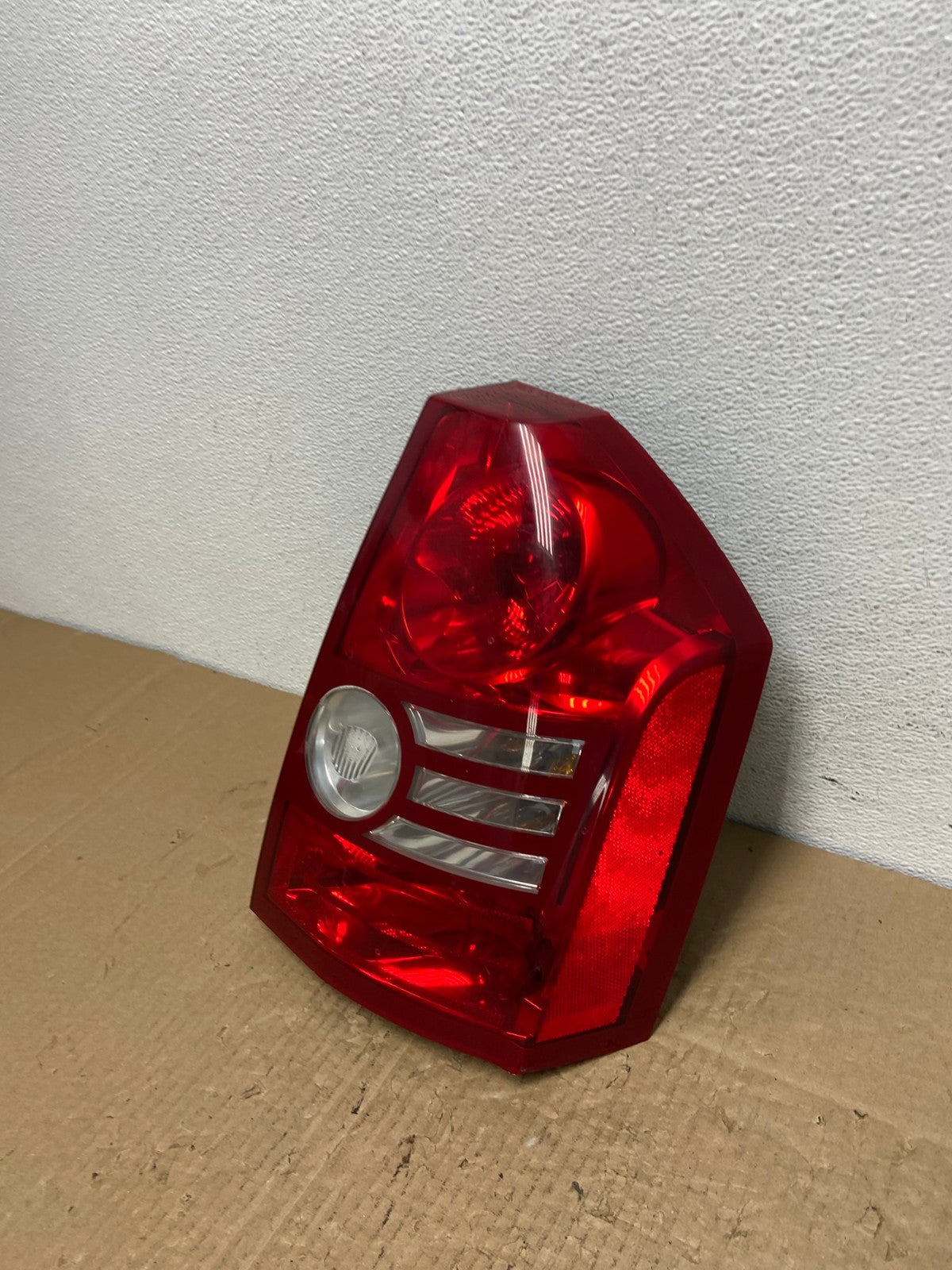 2008 2009 2010 Chrysler 300 Right Passenger RH Side Tail Light OEM AC3932 LK1