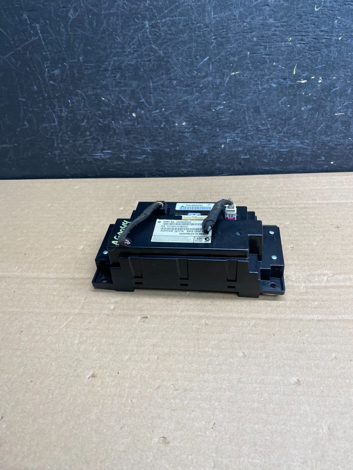 2011-2014 Dodge Charger Radio Information Navigation Display Screen AG0044 DG3