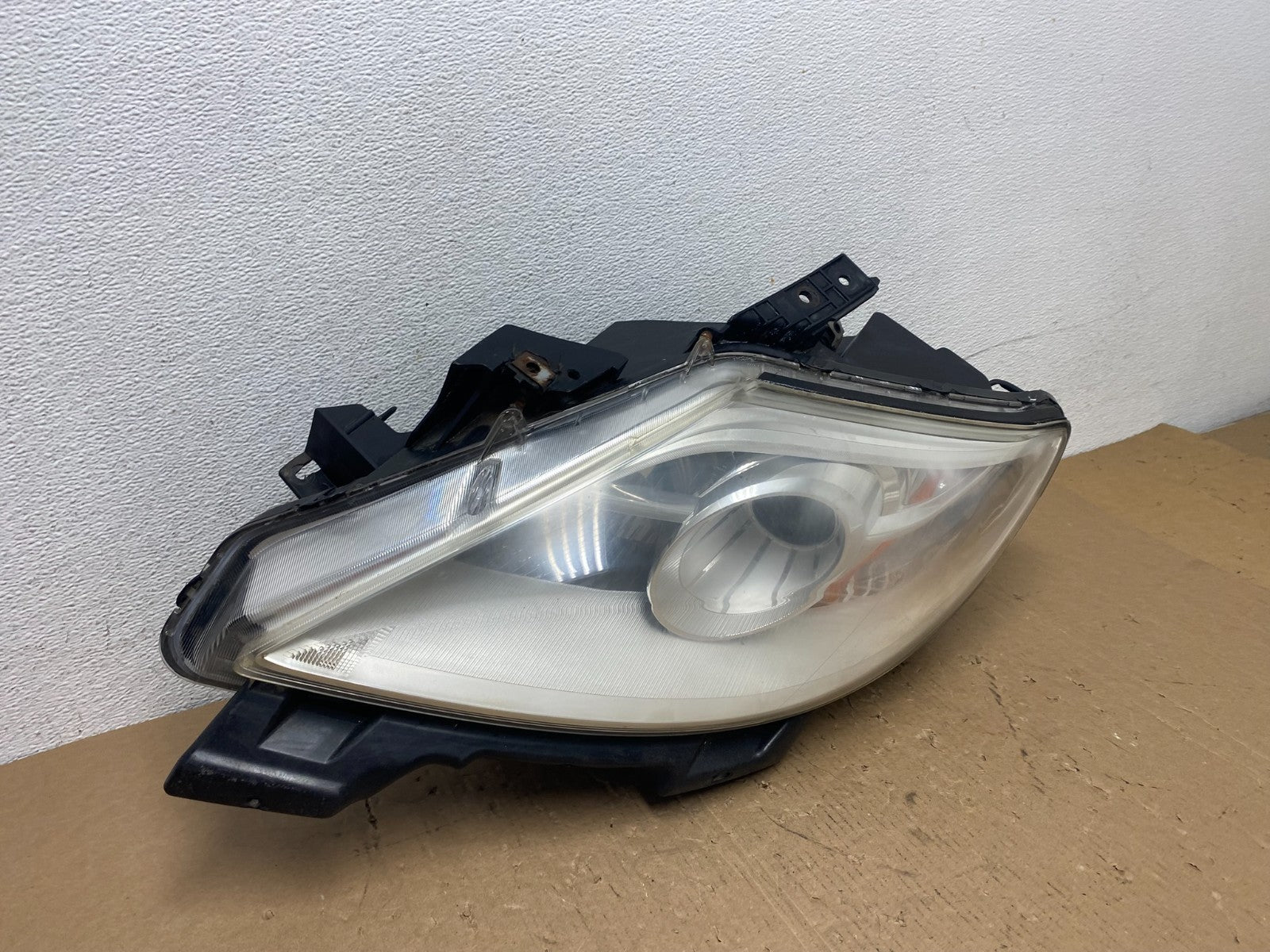 2010 - 2012 Mazda Cx9 Cx-9 Left Driver LH Headlight Xenon HID AD8033 DW2