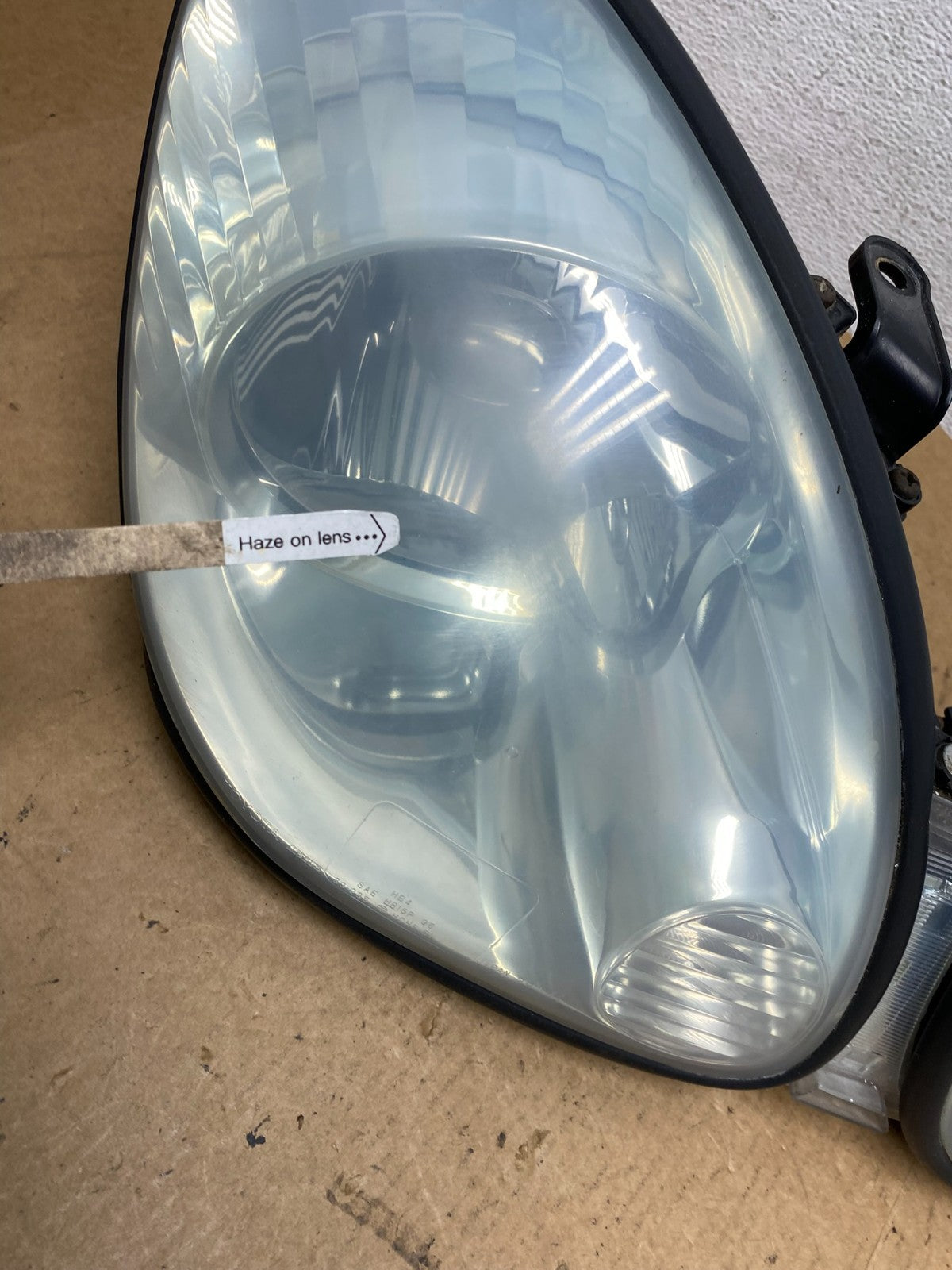 2001 to 2005 Lexus GS430 Gs300 Right Passenger Headlight Halogen AE4820 DW3
