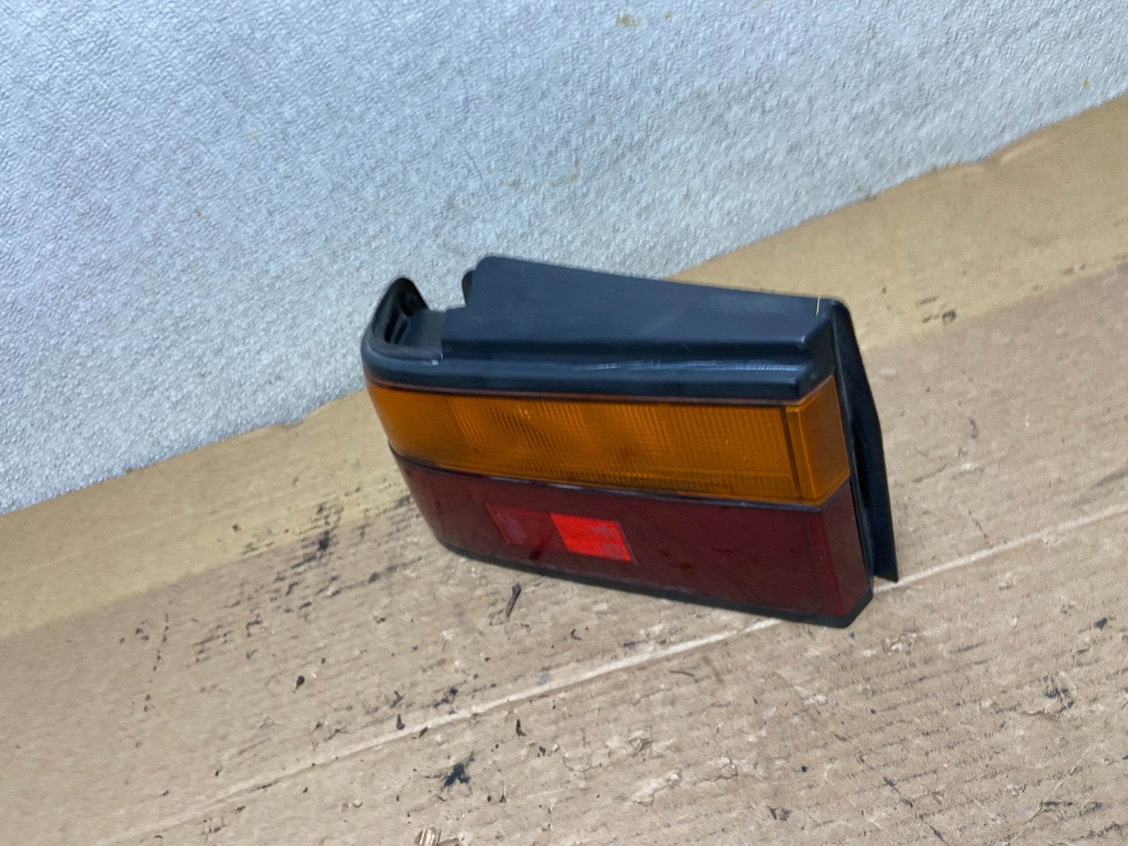 1988 to 1989 Honda Accord  Left Driver LH Side Tail light OEM AB3368 DG1