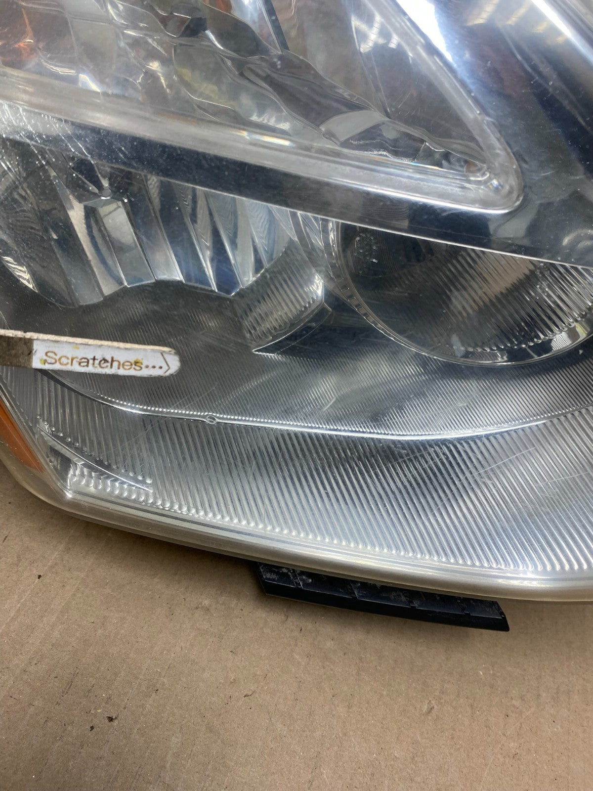 2009-2013 Nissan Rogue Right Passenger Halogen Headlight AJ2403 DW3