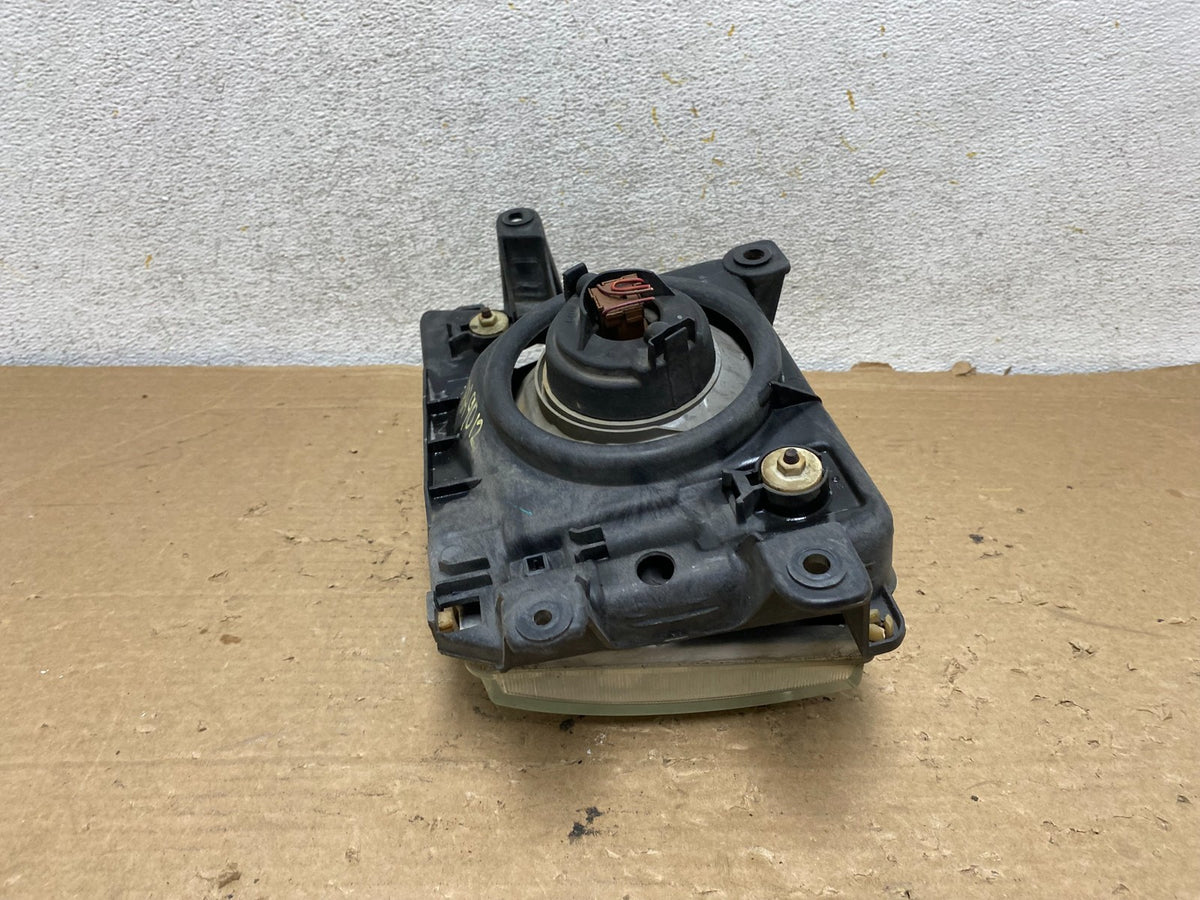 1999 to 2002 Toyota 4Runner Halogen Left Driver LH Headlight AH9012 DW7