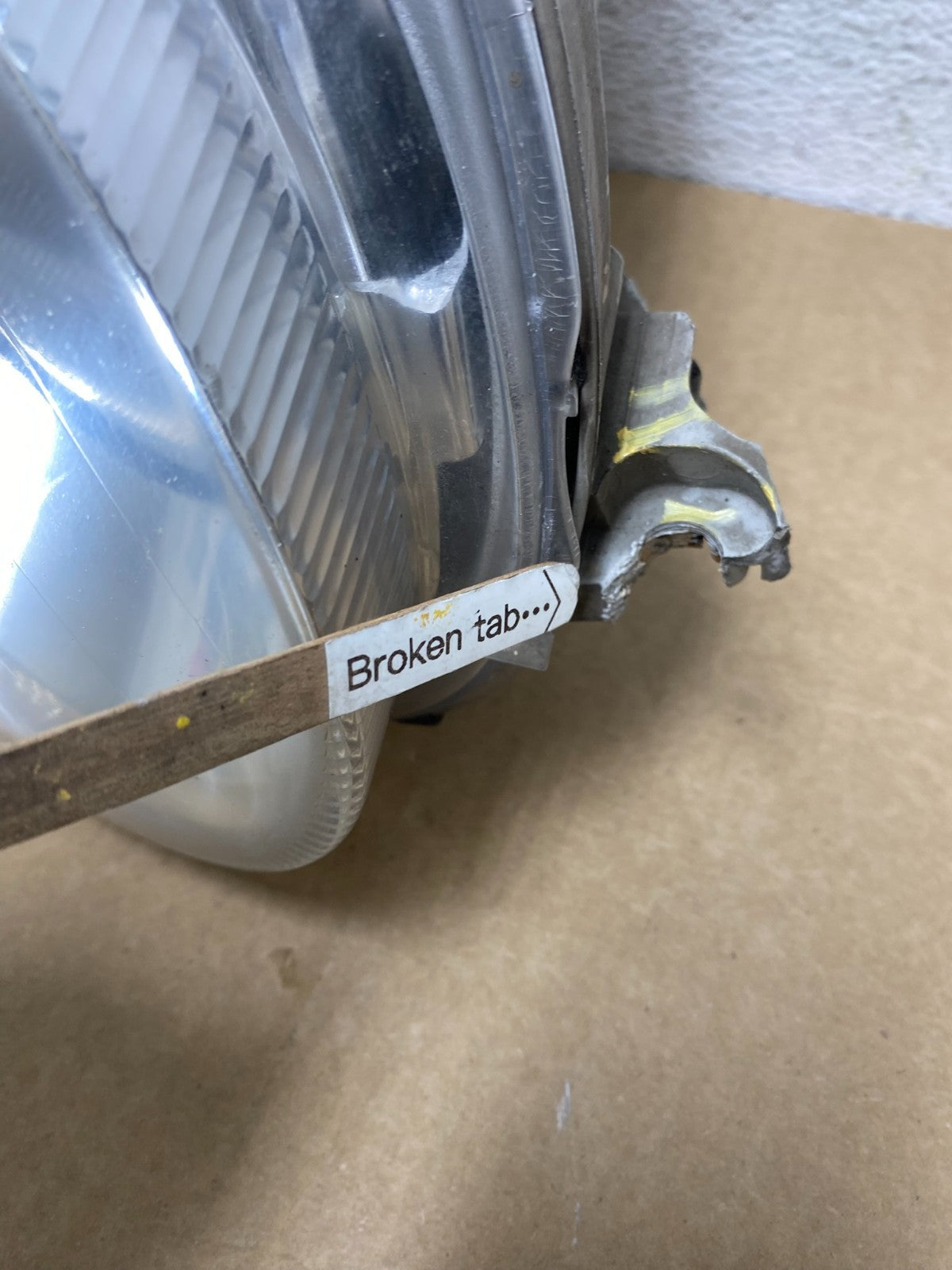 2005 to 2007 Mercedes-Benz C-Class Right Passenger Side Headlight AF9953 DW5