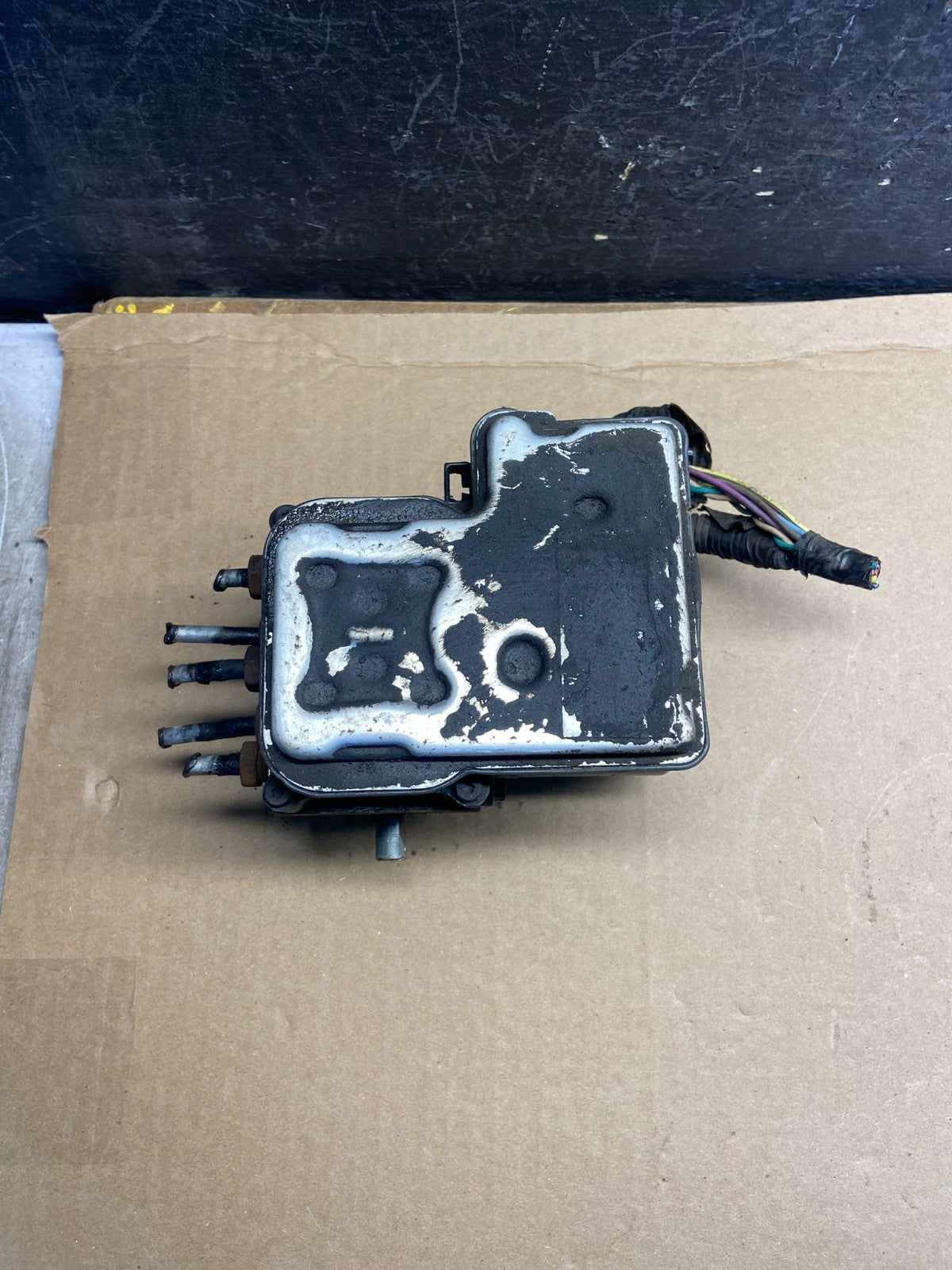 2003 - 2005 Chevrolet Silverado GMC Sierra ABS Anti-Lock Brake Module AF9253 DG5