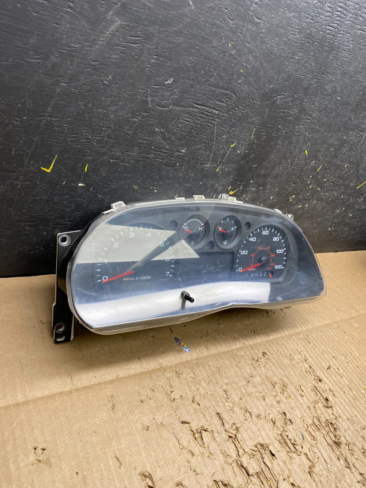 2004 Ford Ranger Gauge Speedometer Cluster Oem V7486  DG2