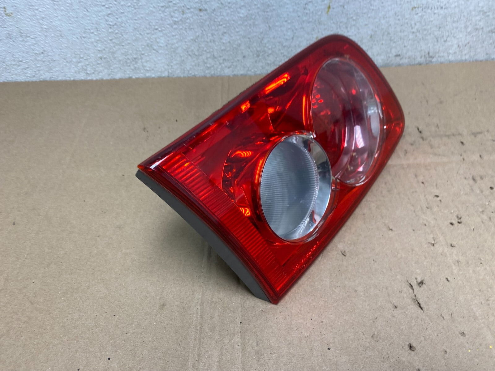 2006-2008 Mazda 6 Left Driver Lh Side Tail Light Inner J9800 DW2