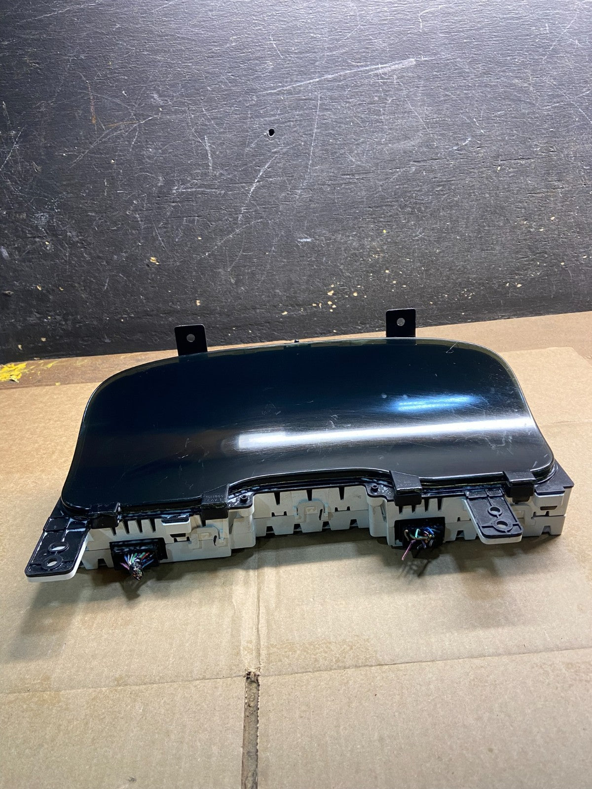 2004 to 2005  Lincoln Navigator Aviator Speedometer Gauge Cluster Y7407 DG0