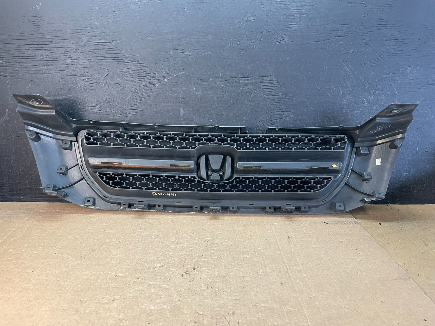 2003 2004 2005 Honda Pilot Front Upper Grill Grille AD0441 DG5
