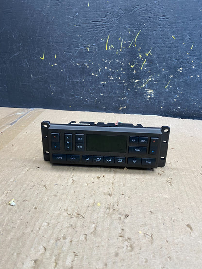 2003 to 2006 Lincoln Town Car OEM Climate Control Panel OEM AB2227 DG0