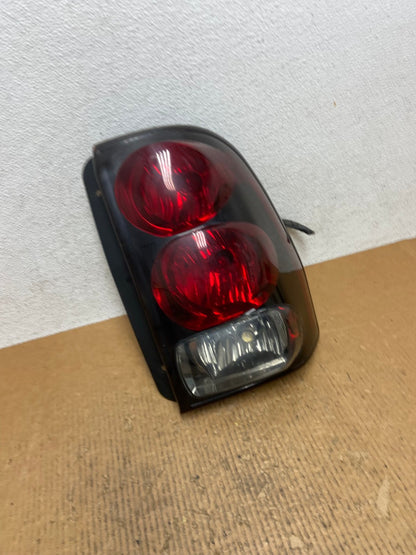 2002 to 2009 Chevrolet Trailblazer Right Passenger Rh Tail Light AE1541 LK2
