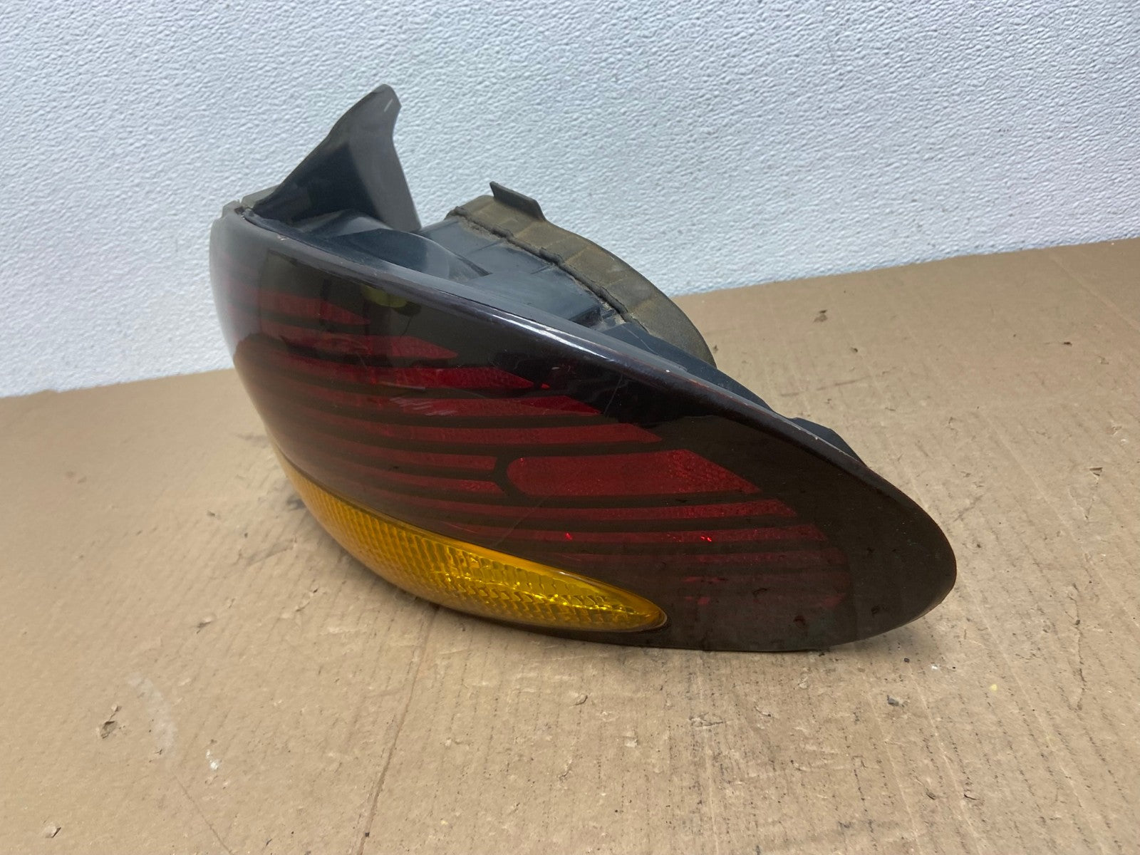 1996 to 1999 Pontiac Bonneville Right Passenger RH Side Tail Light OEM AB8290 LK1