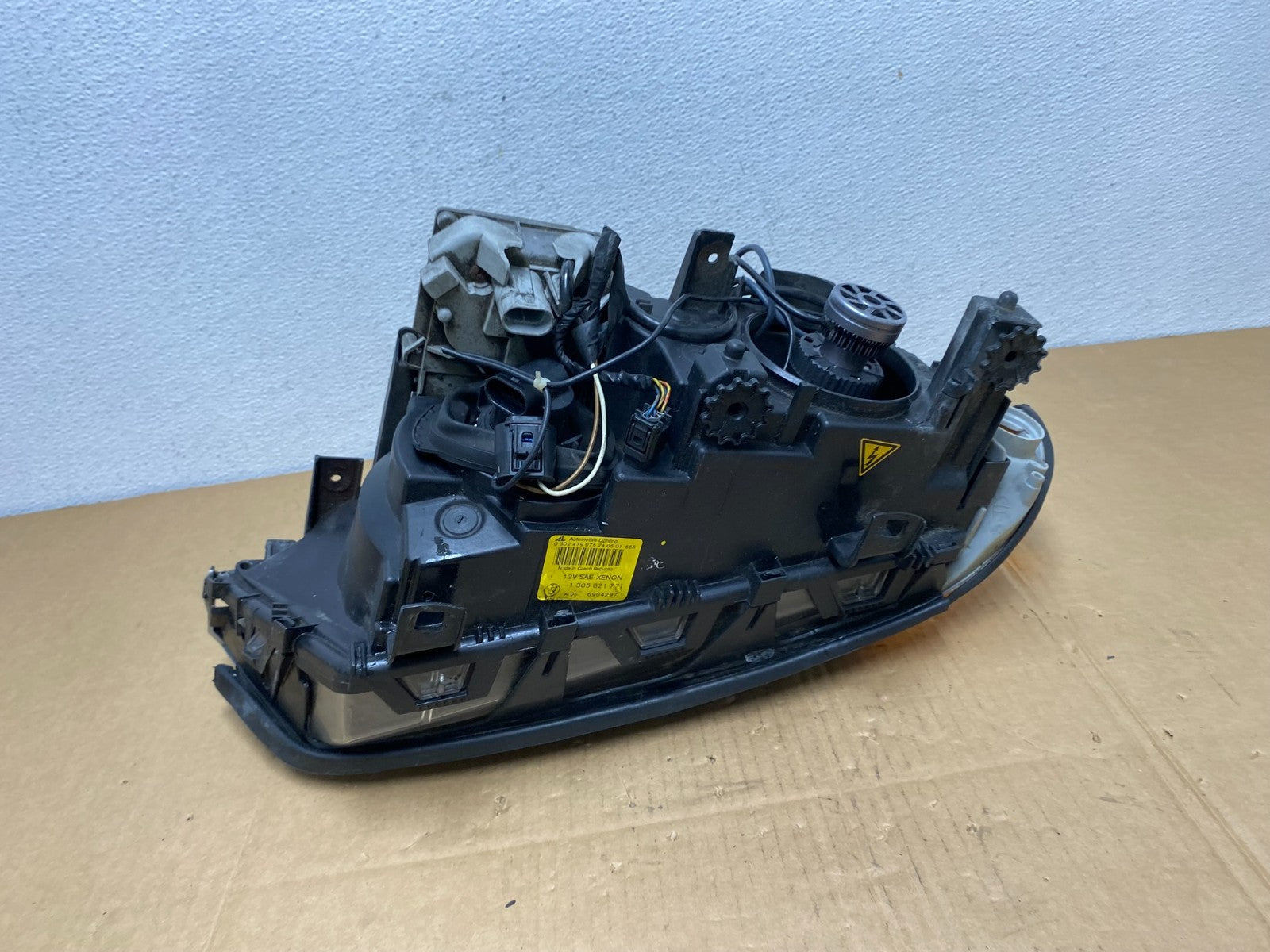 2001 to 2003 BMW 325Ci 330Ci E46 Coupe Left Driver LH Xenon Headlight AC7528 DG5