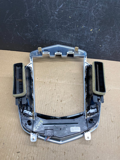 2013-2016 Cadillac SRX Center Dash Radio Trim Bezel with Air Vents OE AC4800 DG3