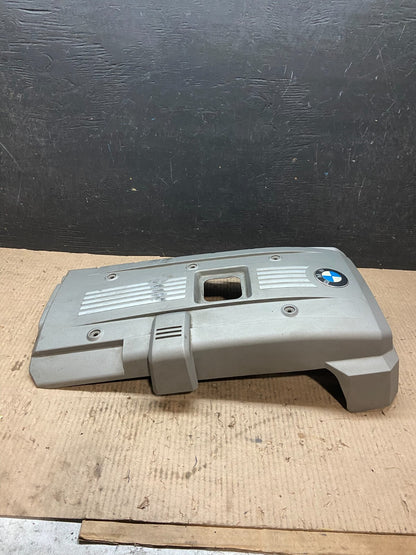 2007 to 2011 BMW 530i Plastic Engine Cover Shield I3704 OEM DG13