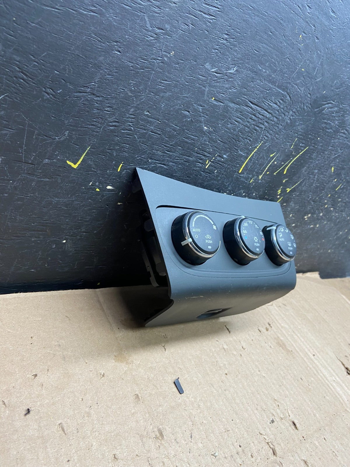 2011-2014 Chrysler 200 Heater AC Climate Switch Temperature Control y5376 DG1