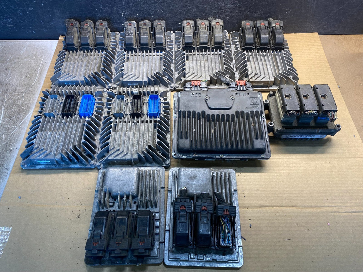 Mix of 10 Chevrolet ECM Engine Computer Module AF40801