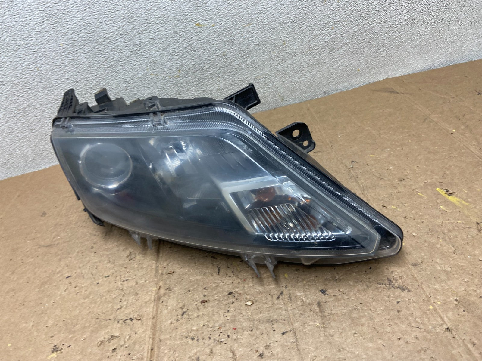 2010 2011 2012 Ford Fusion Right Passenger RH Headlight Halogen OEM AA4120 DW1