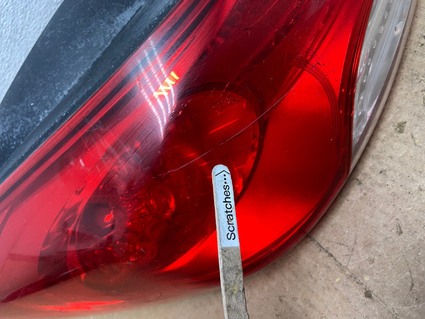 2011 2012 2013 Hyundai Elantra Sedan Left Driver Side Tail Light OEM AC3594 LK3