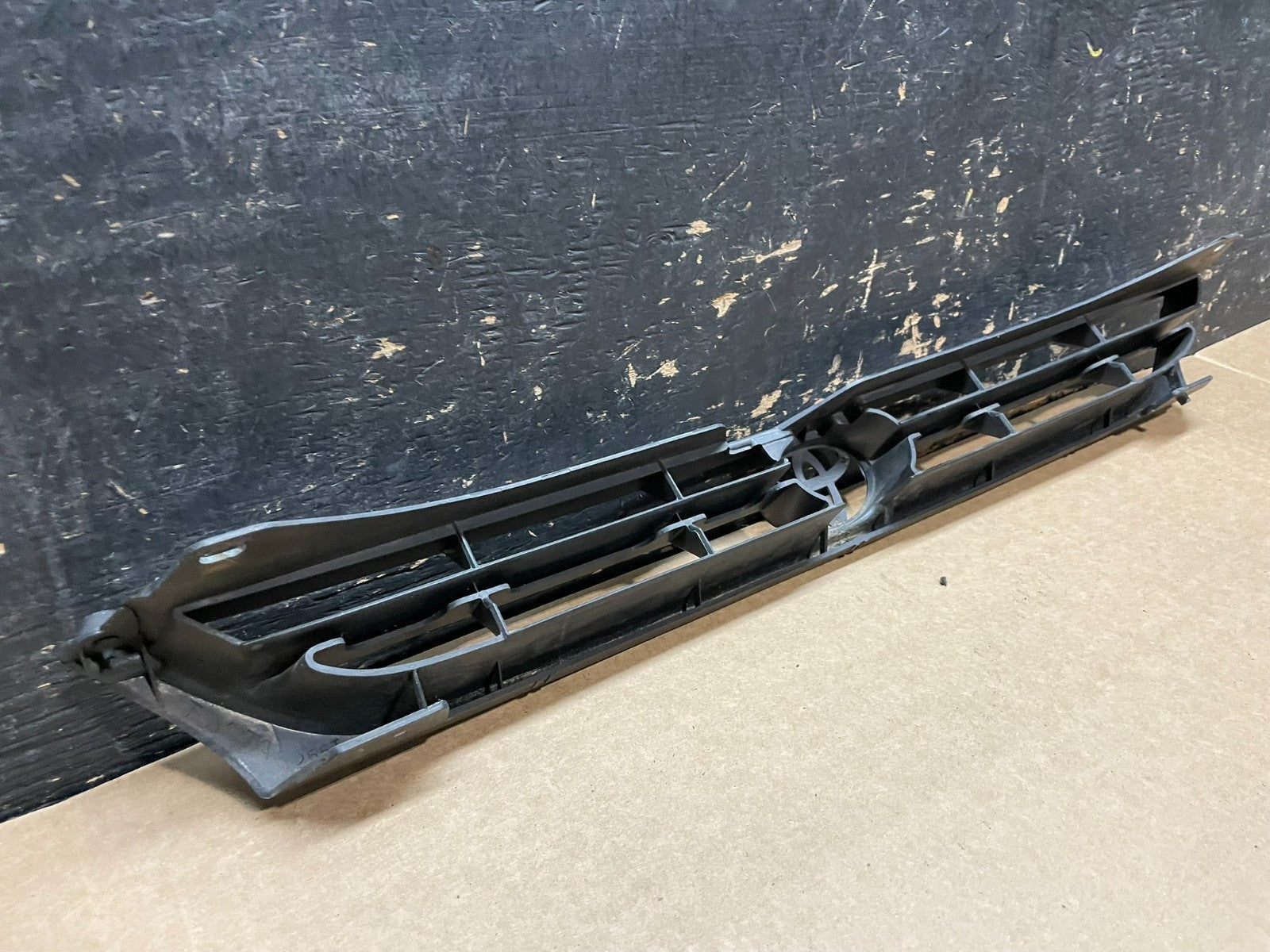 1994 1995 1996 Toyota Camry Front Upper Grill Grille Y9475  DG5
