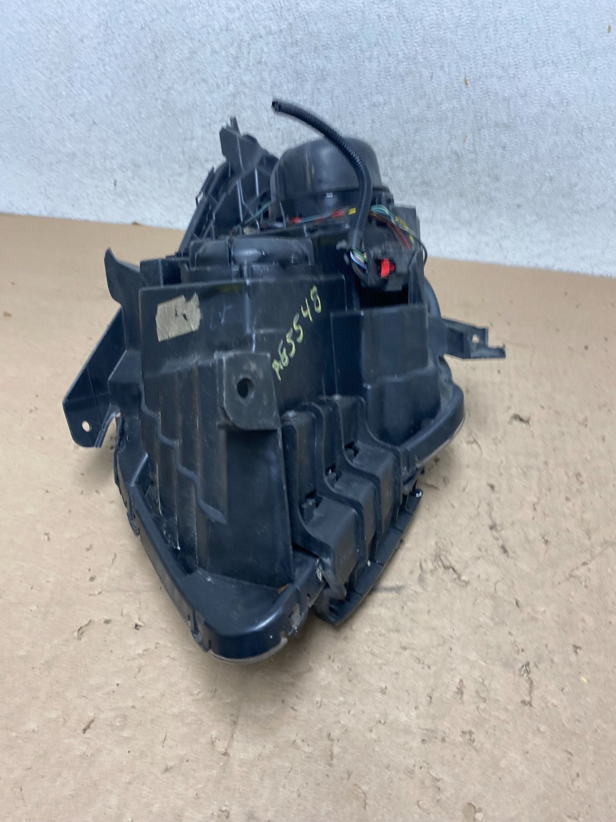 2016-2018 Chevrolet Equinox Right Passenger RH Halogen Headlight AG5548 DW9