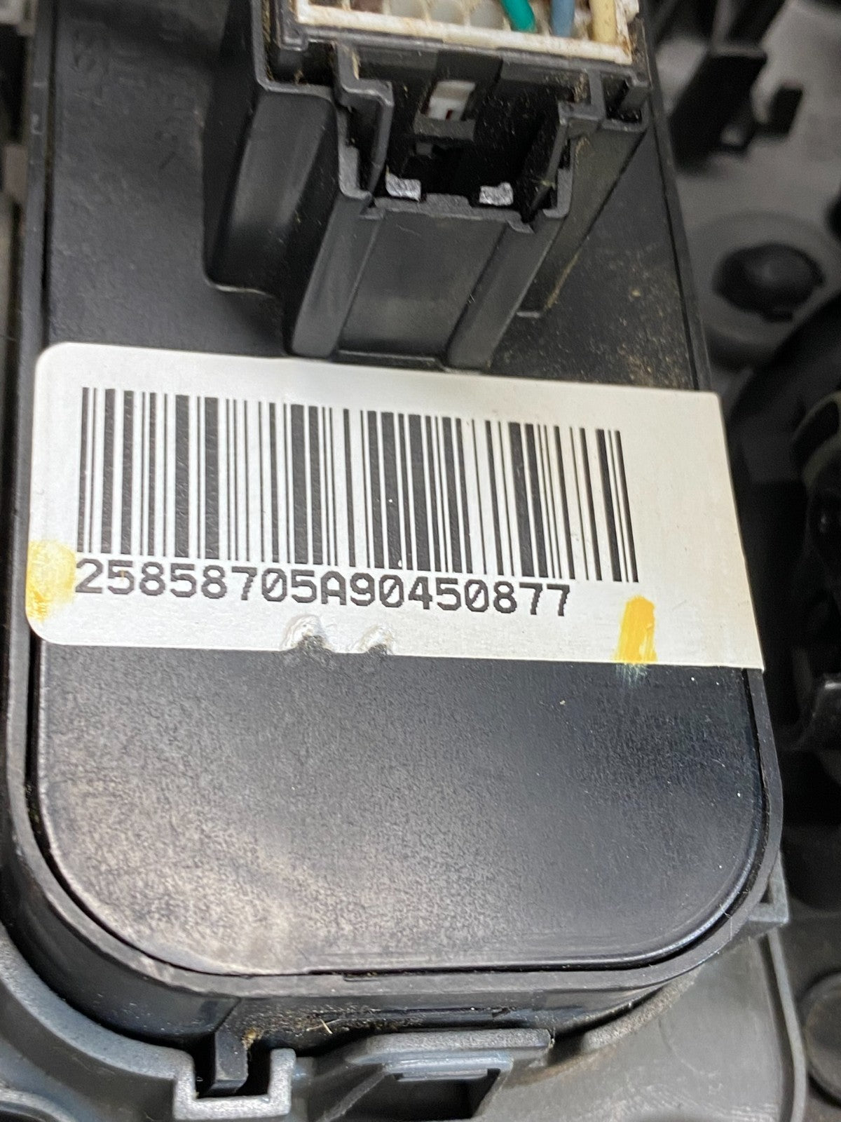 2007 to 2014 Silverado Front Left Driver Headlight Switch Air Vent AG0078 DG4